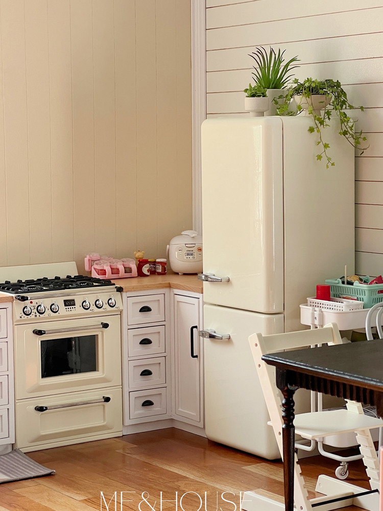 Kitchen Queen - 1/6 Doll House Model Furniture Accessories