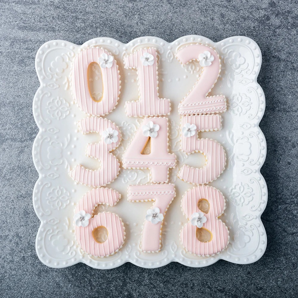 Large Numbers Cookie Cutters B - Kitchen Appliances For Baking recension och pris